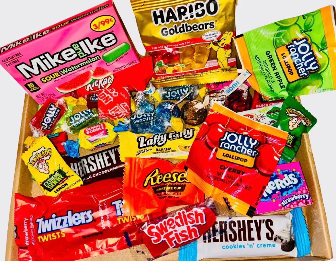 American Sweets Gift Box Treat Selection (30 Sweets)